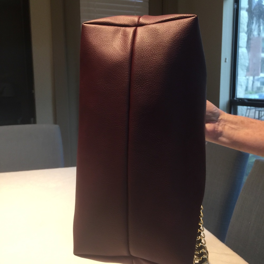New Andrew Marc Burgundy Crossbody Shoulder Bag - Picture 8 of 12